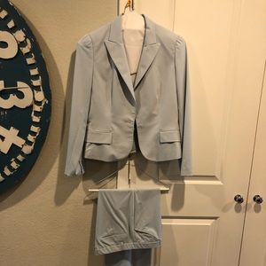 The Limited 2-pc Pant Suit Size 10
